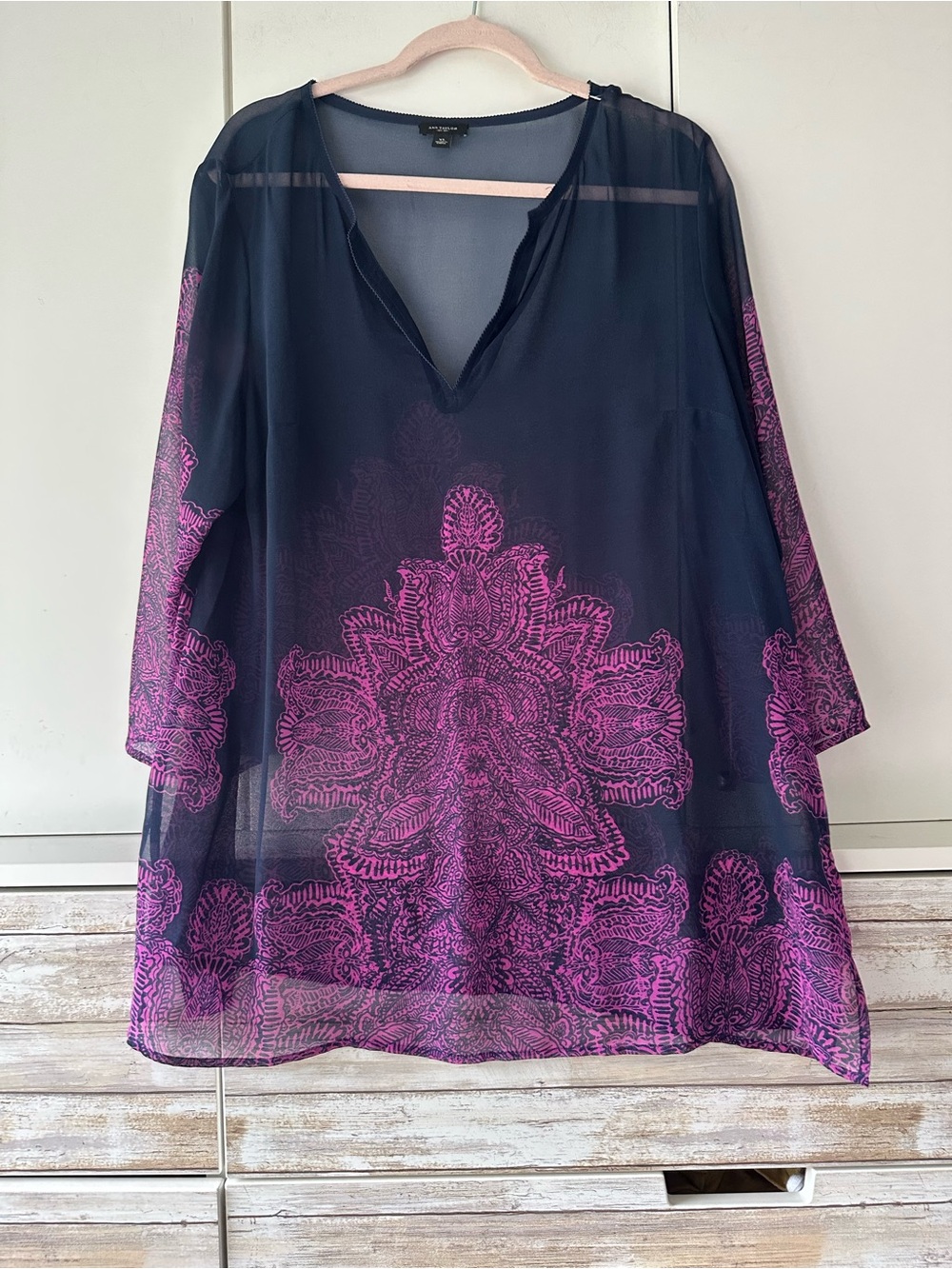 💖 Ann Taylor XL Sheer Floral Tunic Blouse Navy Pink 3/4 Sleeve V-Neck Top
